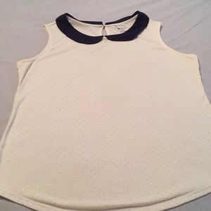 Ladies sleeveless top